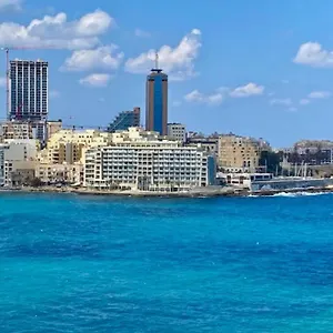  Appartamento Sliema, Stylish 1 Bedroom With Parking. Malta