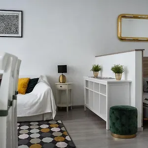 Dohany Street Delight Apartment