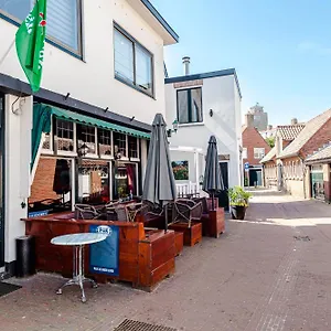 https://bluys-apartment.zandvoort-hotels.com