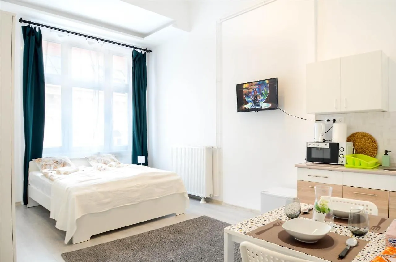 Apartment Papnoevelde Royal Inn @Inner City Budapest