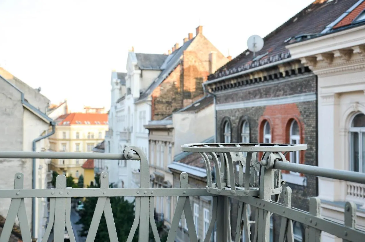 Papnoevelde Royal Inn @Inner City Budapest
