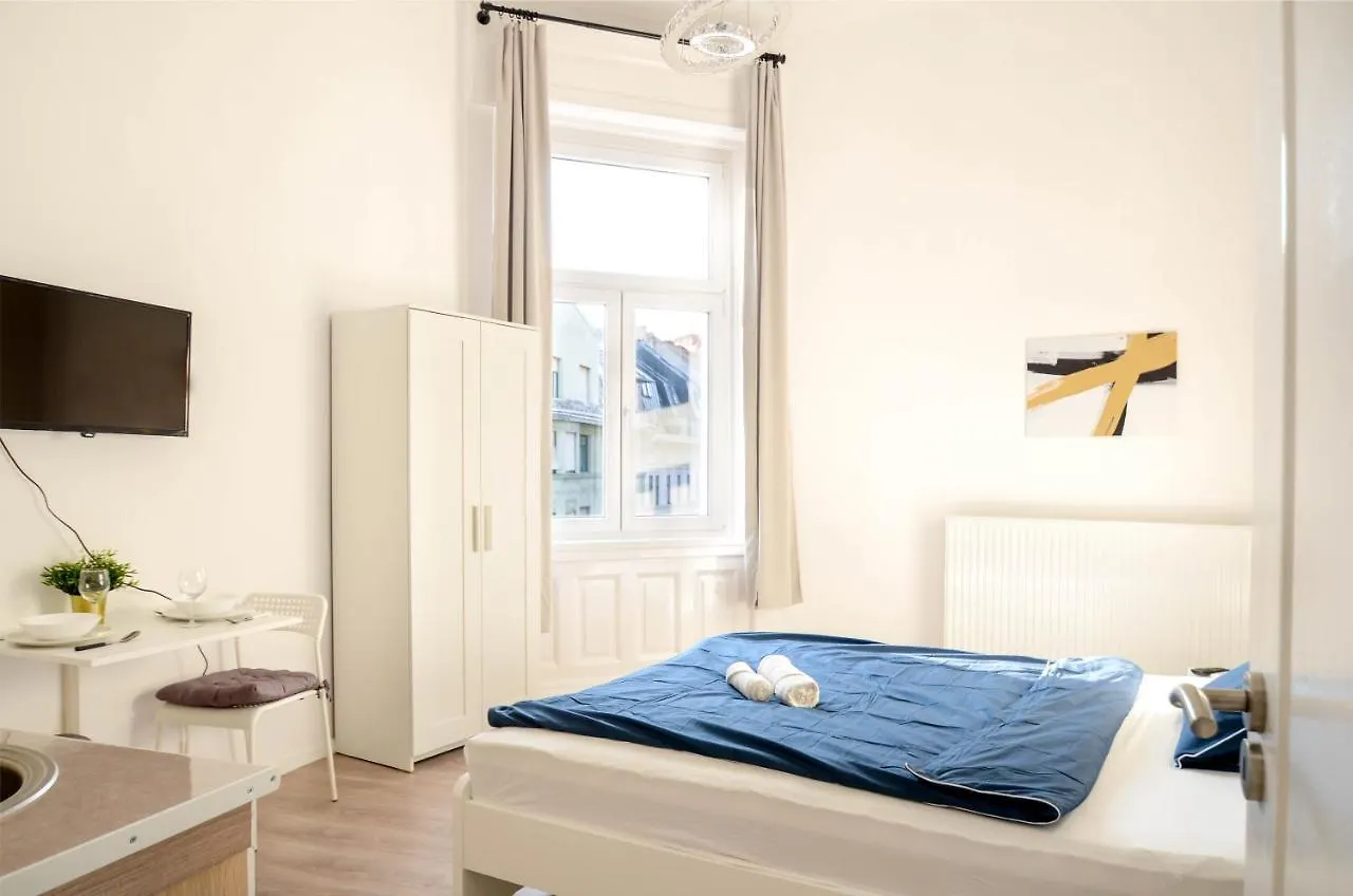 Papnoevelde Royal Inn @Inner City Budapest